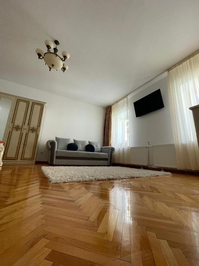 Londof Schei Apartments - Downtown Брашов Экстерьер фото